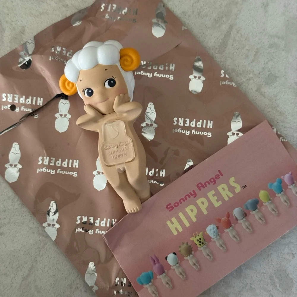 Sonny Angel Hippers Sheep Figure - Picture 4 of 5